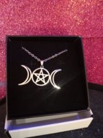 Collana in acciaio con pentacolo e triplice luna