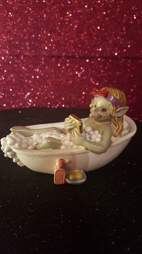 Pixie in vasca da bagno